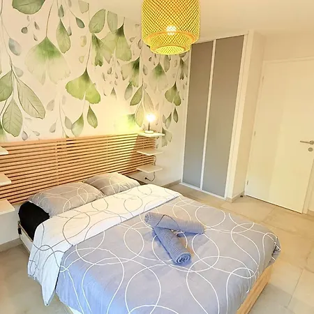Appartement, Climatisation, Parking - 4 Pers. - Fr-1-900-12 Le Lavandou